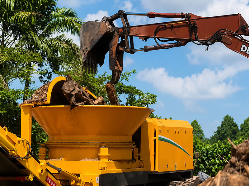 The Role of Mobile Wood Grinders in Large-Scale Biomass Recycling Projects? The Role of Mobile Wood Grinders in Large-Scale Biomass Recycling Projects?