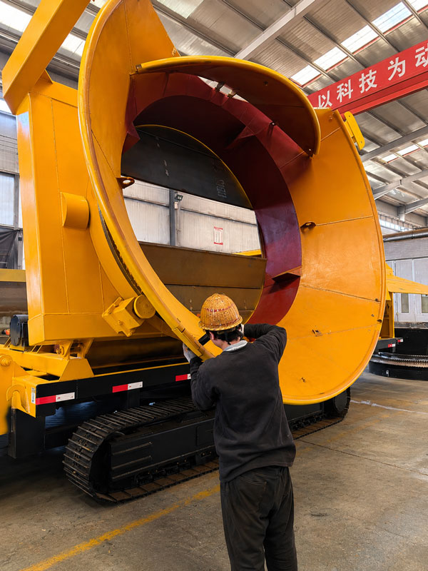 The Role of Mobile Wood Grinders in Large-Scale Biomass Recycling Projects? The Role of Mobile Wood Grinders in Large-Scale Biomass Recycling Projects?